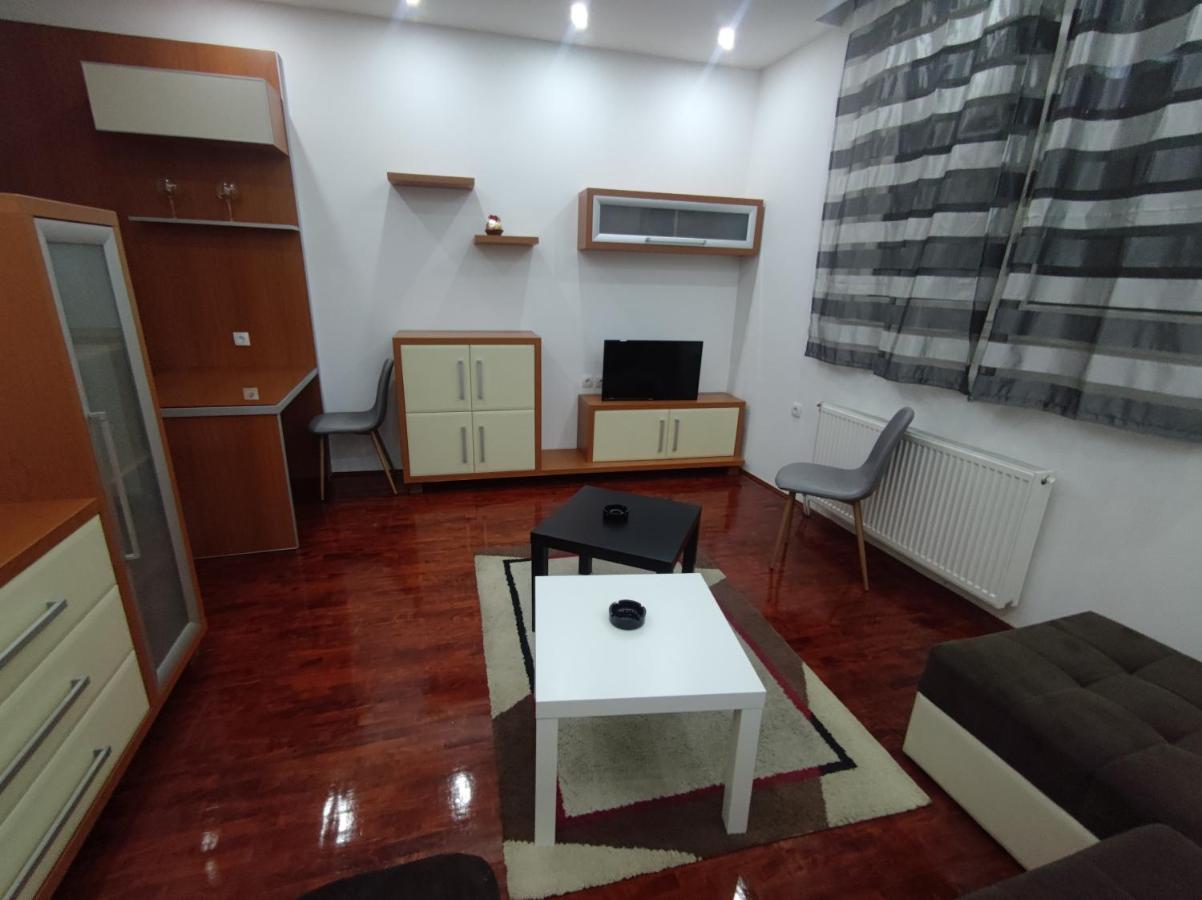 Nis Apartment Kültér fotó