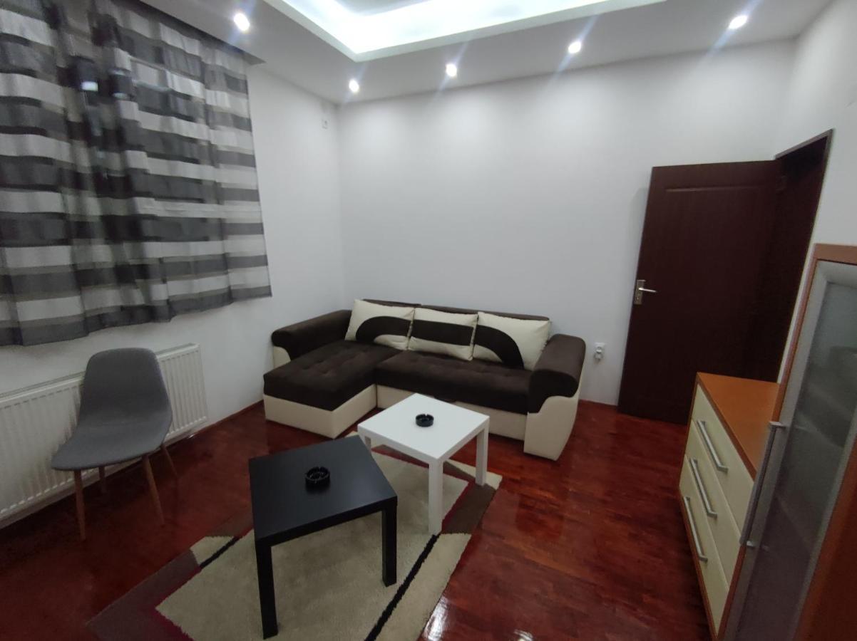 Nis Apartment Kültér fotó